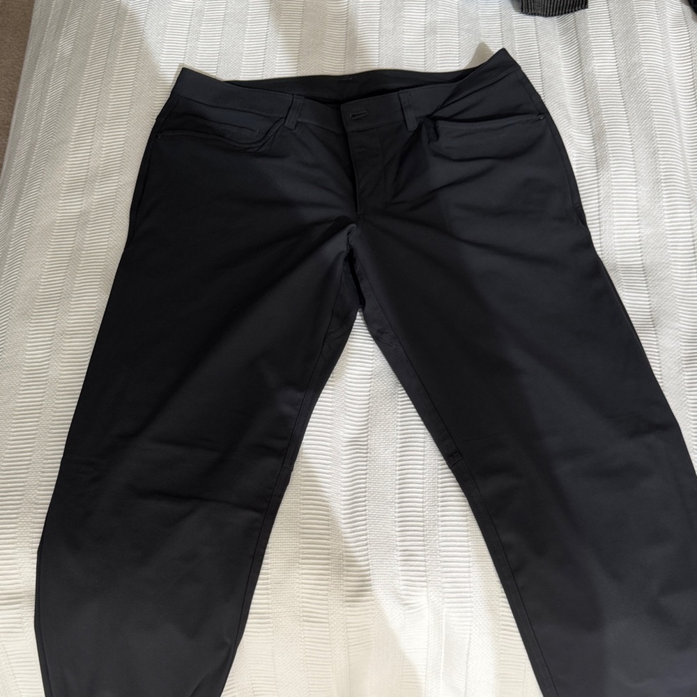 Lululemon Men's Charcoal ABC 5 pocket pants. 34 waist. 32 inseam.